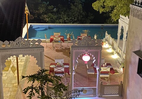 Vikramgarh Lakeview at Fatehsagar| Infinity Pool and Sitout