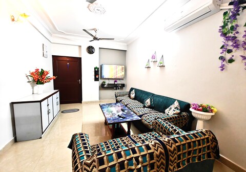 Utsaha Home Stay Ist floor 103, Jaipur