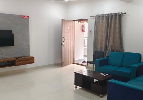 SS STAYS SERVICED APARTMENT