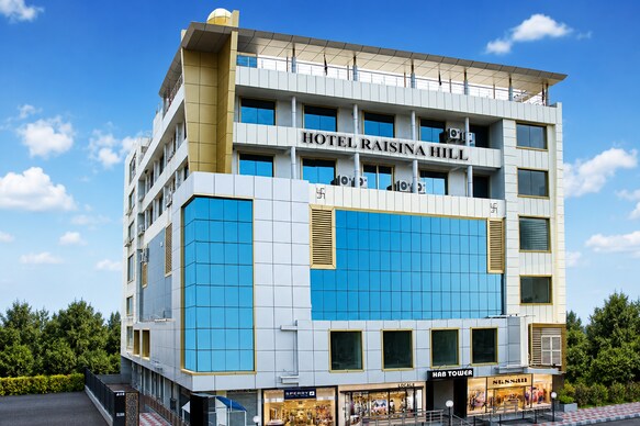 HOTEL RAISINA HILL