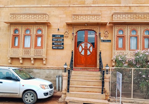 Hotel desert memories