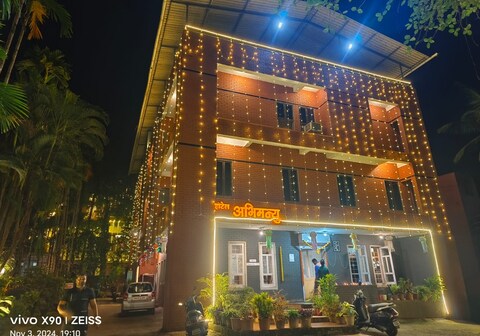 Hotel Abhimanyu