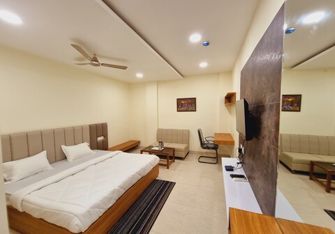 Hotel Jashan Palace