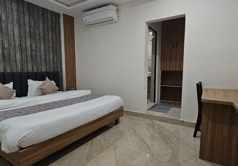 HOTEL NIRVANA GRAND JODHPUR