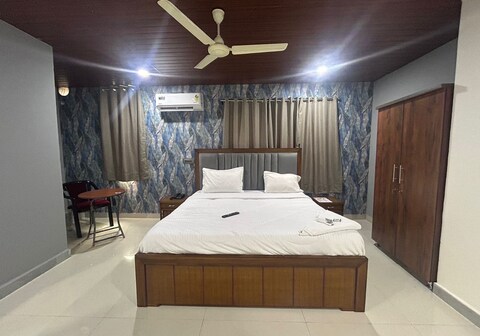 Collection O Kachiguda Bus Terminal Hyderabad