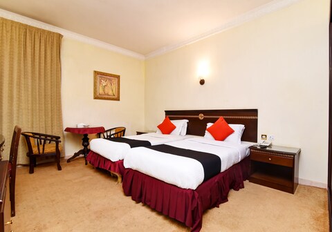 Capital O 419 Al Safeer Hotel