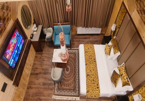 The Himalayan Pearl Luxury Resort