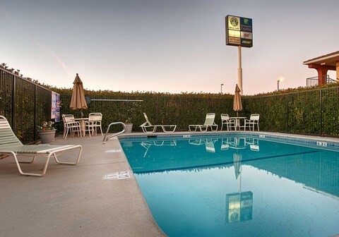 Best Western Willows Inn