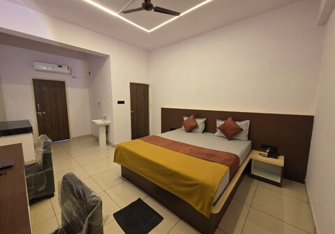 HOTEL GOLDY PREMIUM