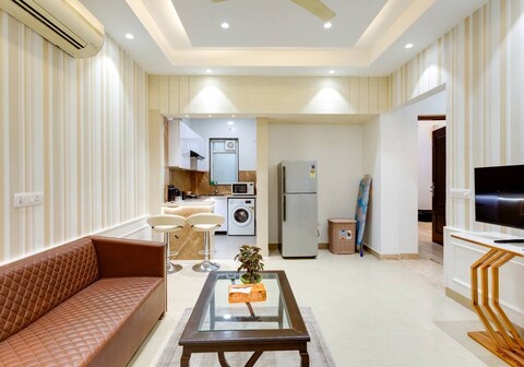 Avanti Manors - Service Apartments