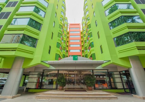 The Seasons Bangkok Huamark