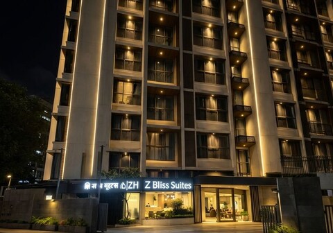 Z Bliss Suites, BKC