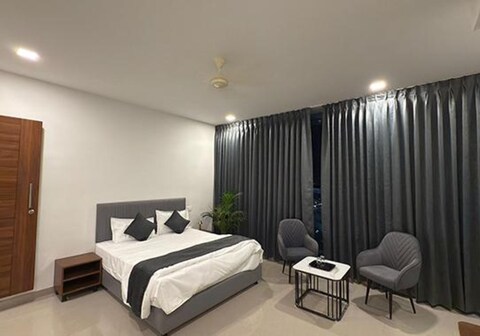 FabHotel Lotus Inn Pimpri Chinchwad