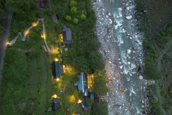 Thehraav By The River - Mudhouse Odyssey, Gushaini Thehraav By The River - Mudhouse Odyssey, Gushaini
