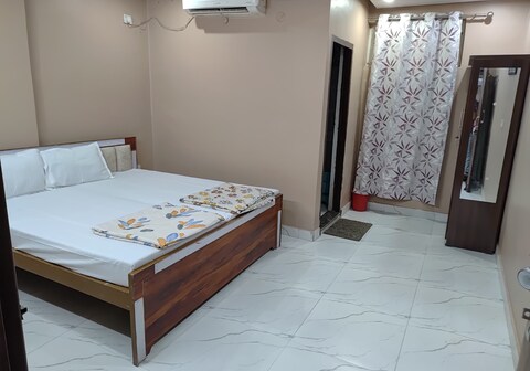 Shrigopal Guest House