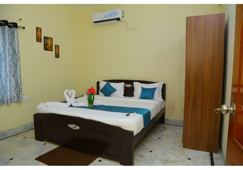 MERIT SERVICE APARTMENTS AN ROOMS