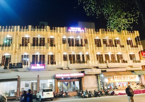 Hotel Saraswati Palace