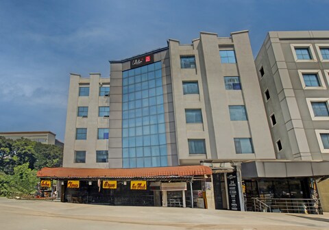 Super Hotel O Qualia Miyapur