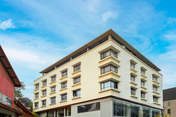 Yashshree Sanderling Mall Road