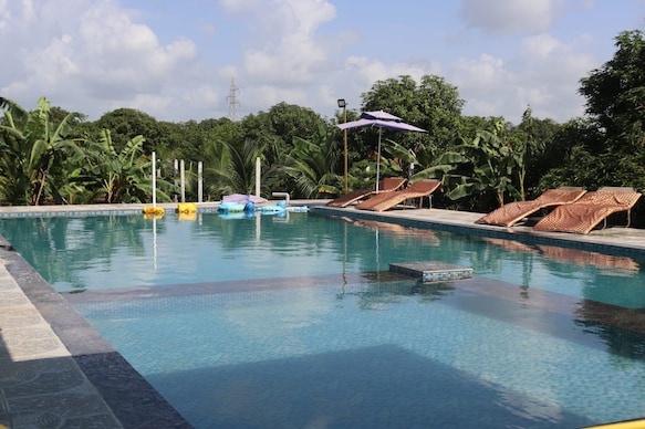 Arham Gir Forest Family Resort  Pure Veg