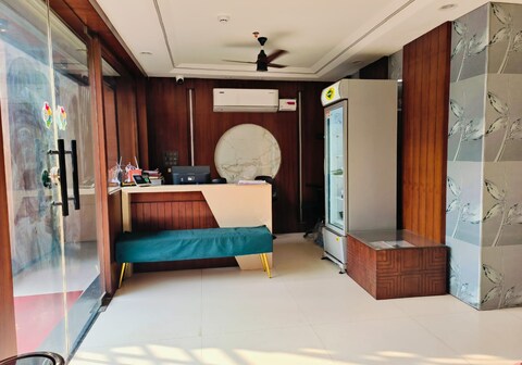 Town Tower Hotel And Restaurant