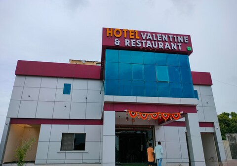 Hotel Valentine and Restaurant