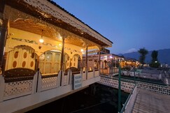 Young holly wood group of house boats, Srinagar Young holly wood group of house boats, Srinagar