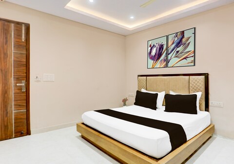 Hotel O Sisley Residency