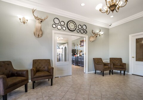 SureStay Hotel by Best Western Alice