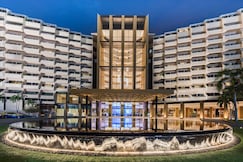 Royal Cliff Beach Hotel, Pattaya Royal Cliff Beach Hotel, Pattaya