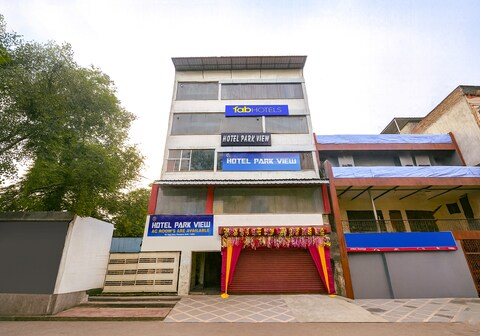 FabHotel Park View I