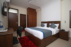 OYO 9273 Surya Palace, Delhi OYO 9273 Surya Palace, Delhi