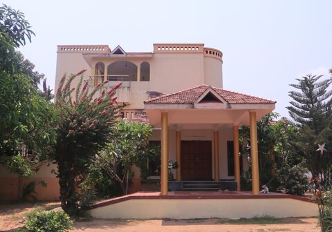 Sri Sai Palace Muttukadu
