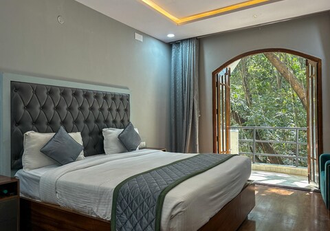 Palm Mysitc Inn Indiranagar