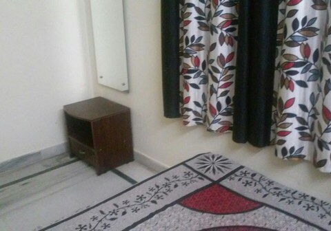 Rooms in Gachibowli