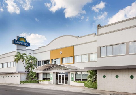 Days Inn by Wyndham Miami Airport North