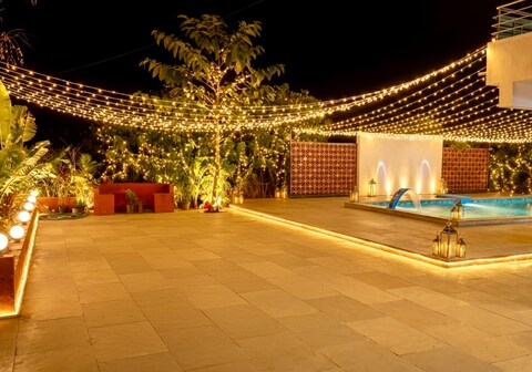 Uru stays 3BHK Poolside