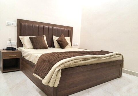 BACHAN HOTEL