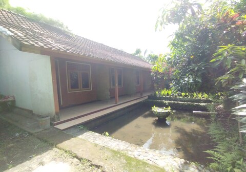 Hotel O Dannis Homestay Near Musholla Al Istiqomah Terawangan