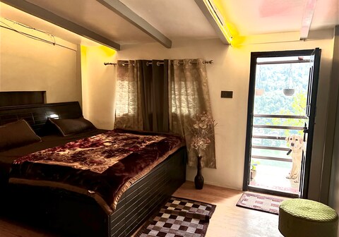 Naini lakefront homestay