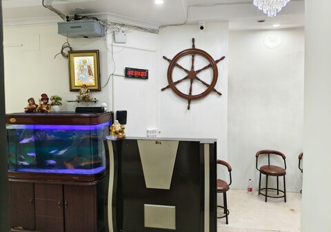 Star Inn Homestay Paschim Vihar