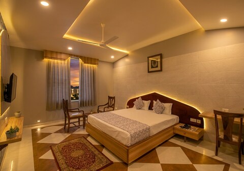 Hotel Gems Suites