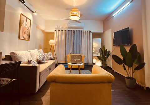 Rahul Home Near Versova Beach