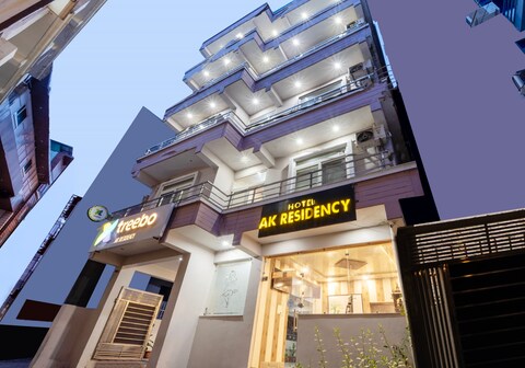 Treebo AK Residency , Tapovan