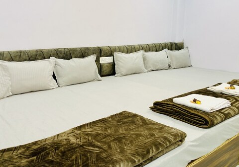 Hotel Laxmi palace and restaurant