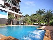 Dee Andaman Hotel Pool Bar, Krabi town Dee Andaman Hotel Pool Bar, Krabi town