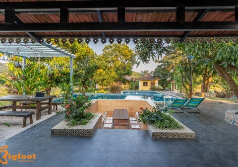 Ellow Stay By Mohan Farm