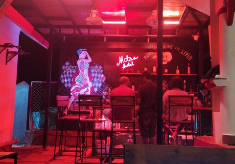 MITRA HOSTEL  VAGATOR BEACH ROAD