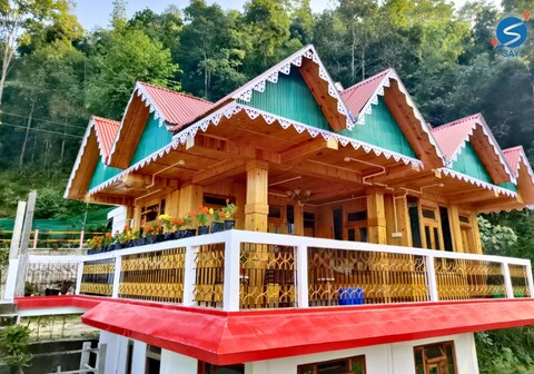 Say Homes Glorious Holidays