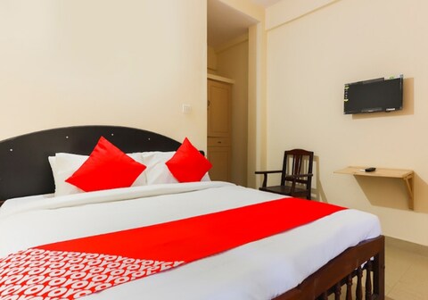 Bright Moon Residency